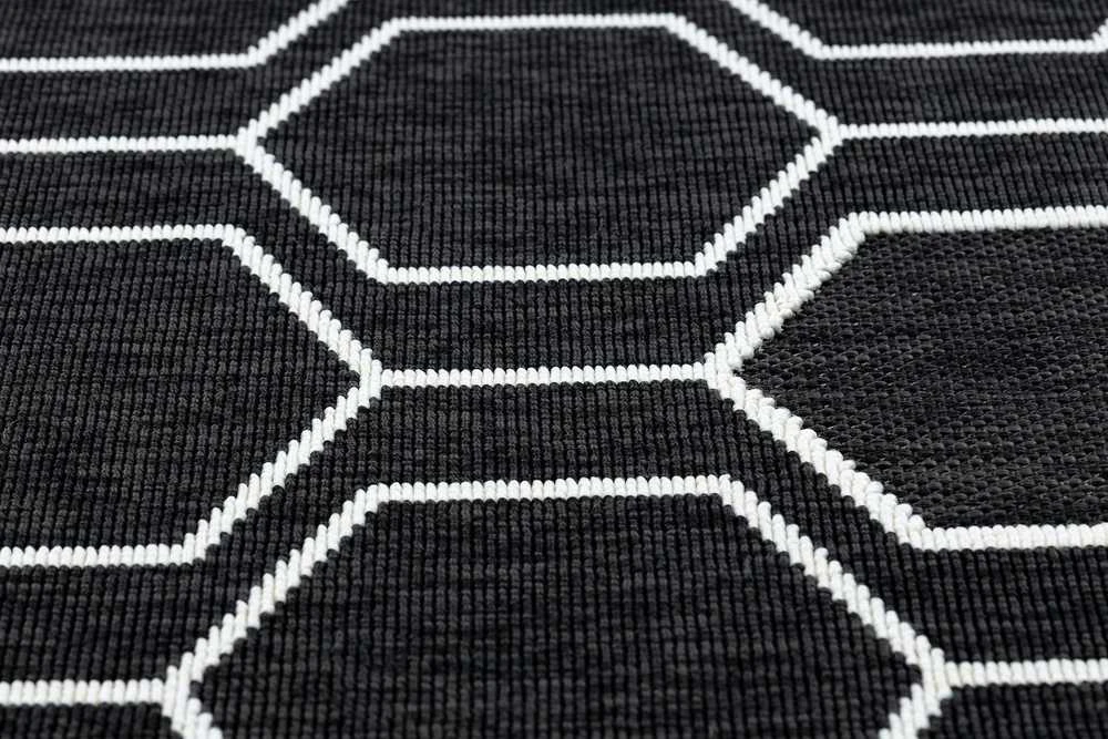 Dywan WINK HEXAGON spalva juoda 160x230 Hakano