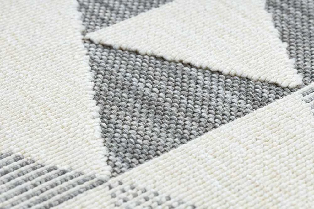 Kilimėlis WINK TRIANGLE spalva kreminė 120x170 Hakano