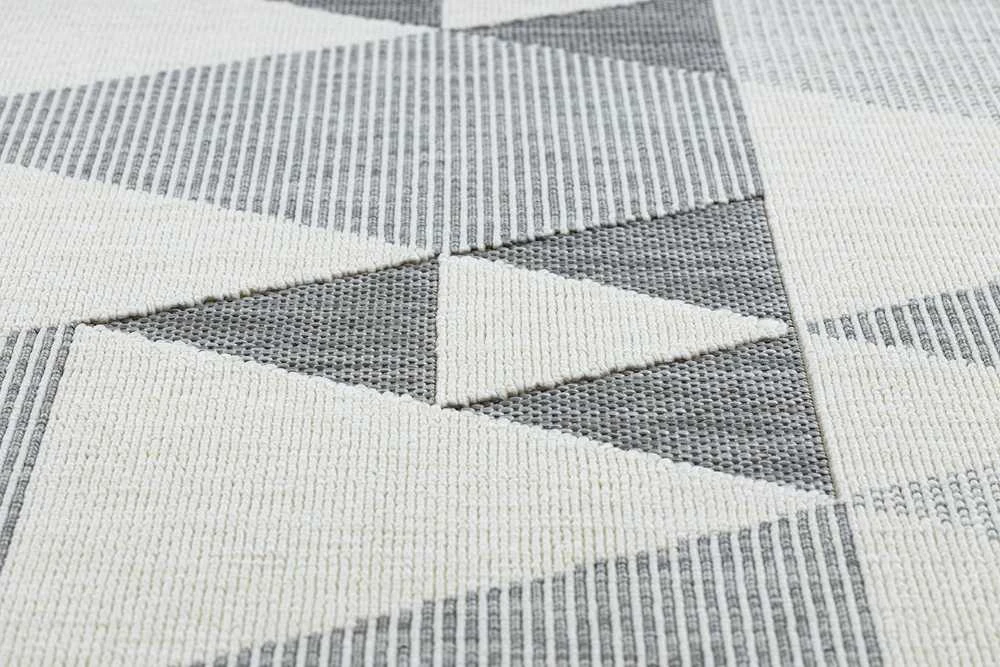 Kilimėlis WINK TRIANGLE spalva kreminė 140x200 Hakano