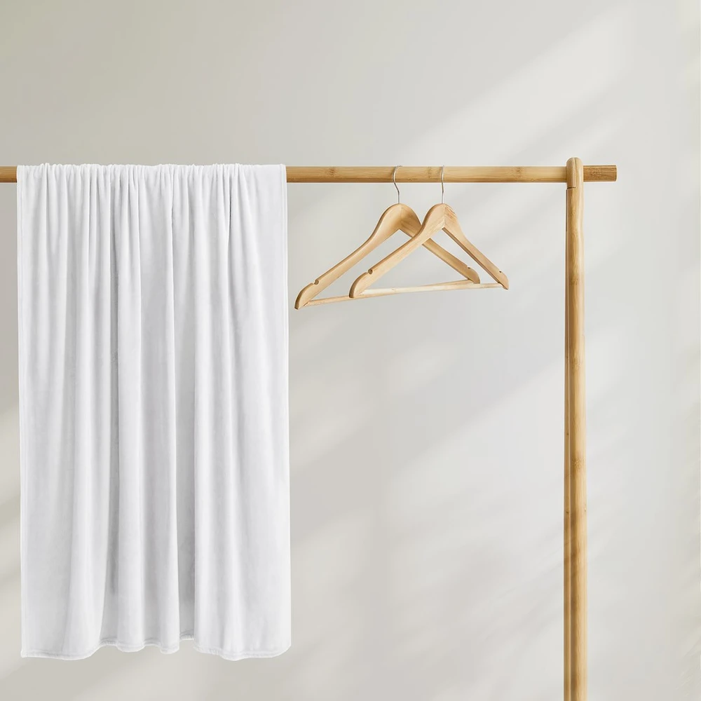 Balta antklodė DecoKing MIC 200×220 cm