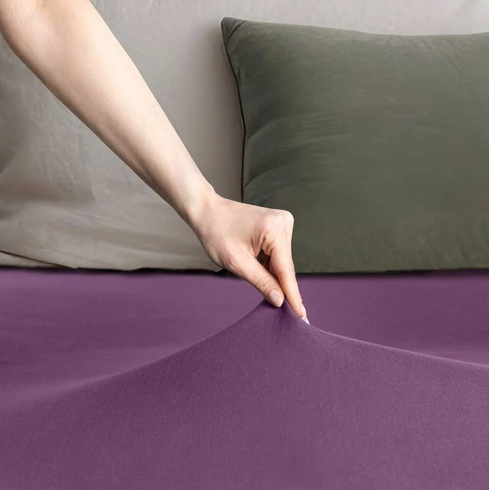 Prześcieradło AMBER spalva violetinė styl klasyczny materiał jersey 120-140x200 DecoKing