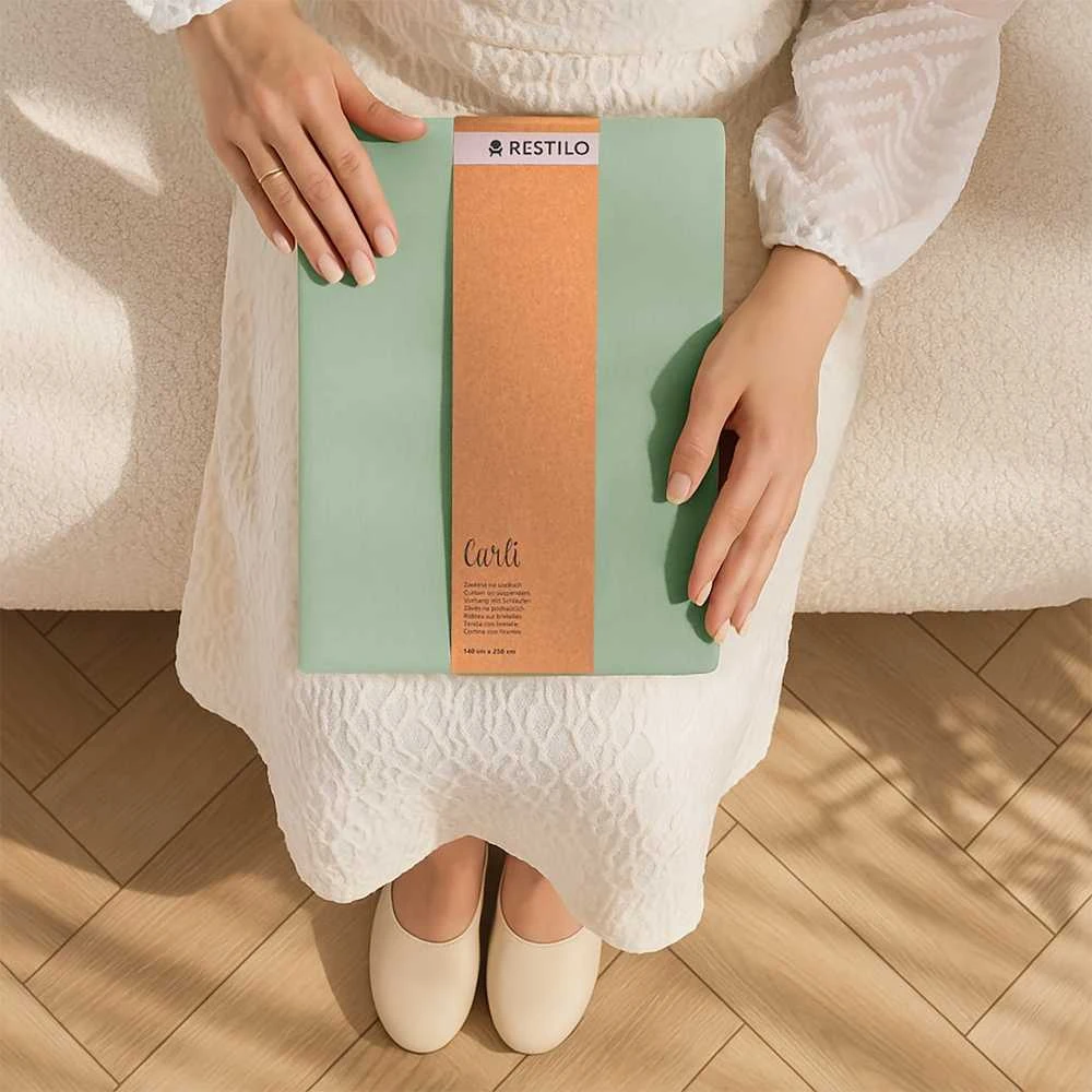 Užuolaida su žiedais 180 g/m² tankio mėtų spalvos OXFORD CARLI
