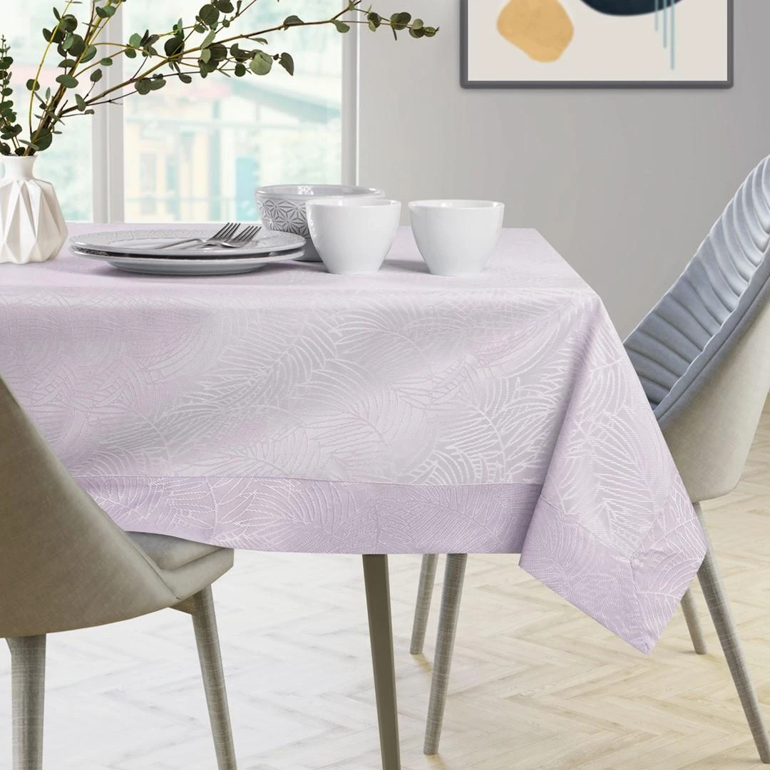 Staltiesė liliinės spalvos GAIA 130×130 AmeliaHome
