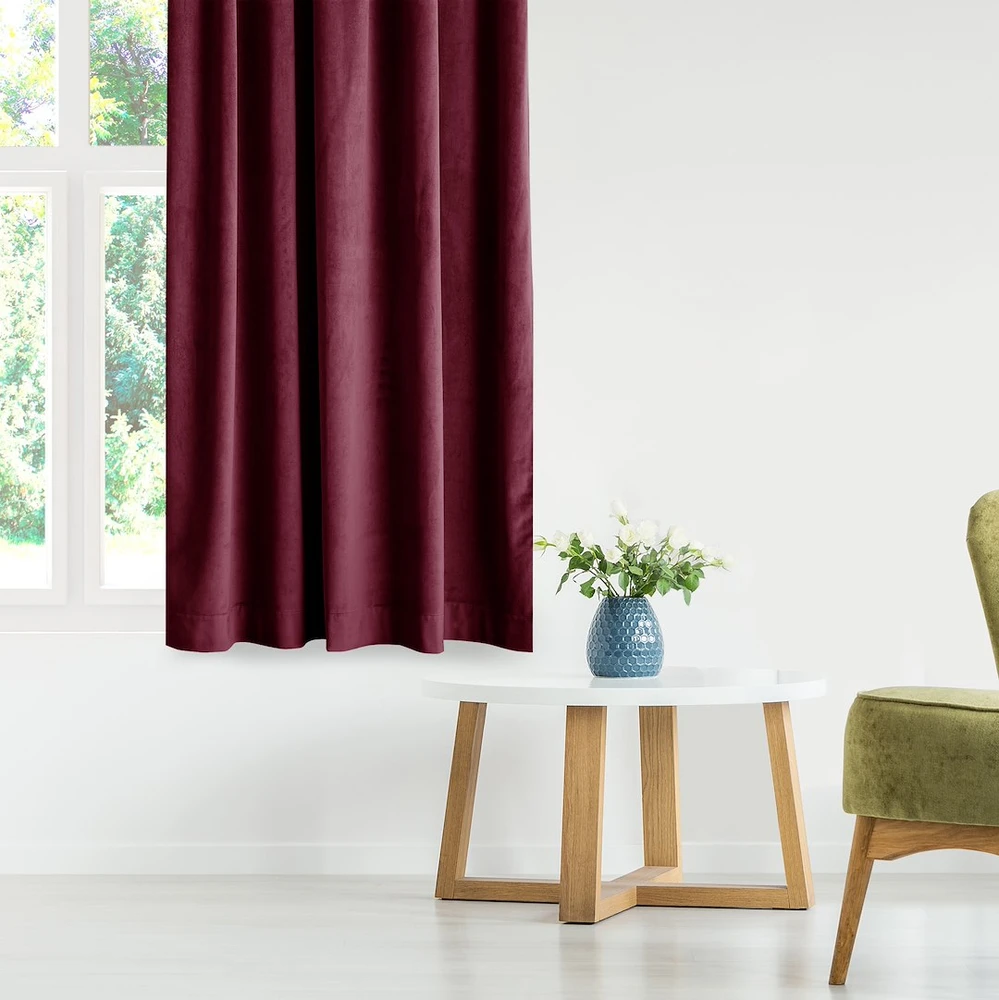 Naktinė užuolaida su žiedais AmeliaHome VELVET 140X270 cm, 1 vnt., spalva: vyno