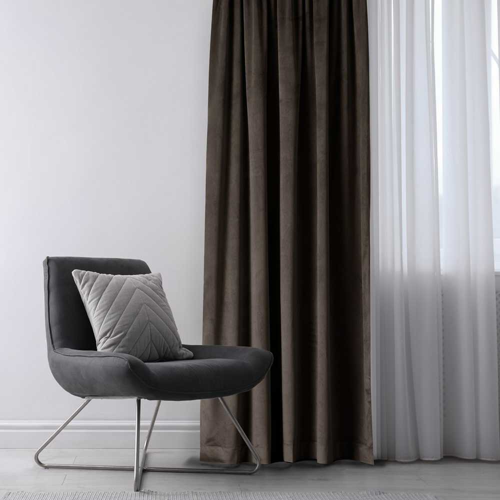 Naktinė užuolaida su žiedais AmeliaHome VELVET 140X270 cm, 1 vnt., spalva: tamsiai ruda