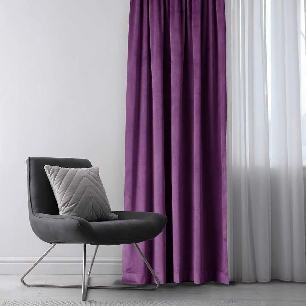 CLASSIC Užuolaidos VELVET spalva violetinė stiliaus klasikinė juosta medžiagos tipas - tekstilė aksomas 140x245 AmeliaHome