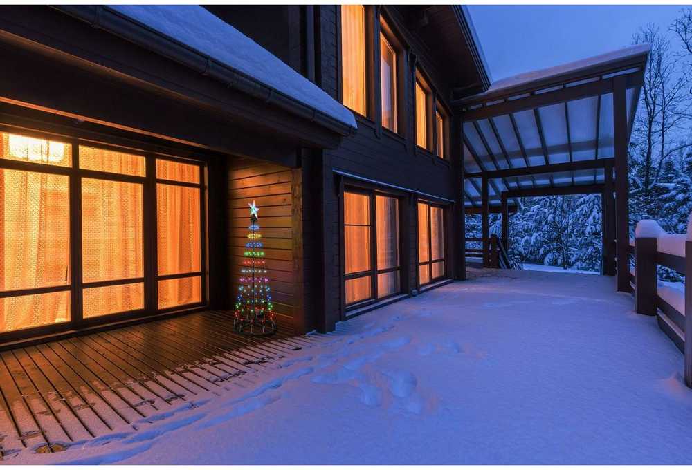 Christmas Decoration Apšviestas LED Kalėdų medis 150 cm su 154 RGB LED