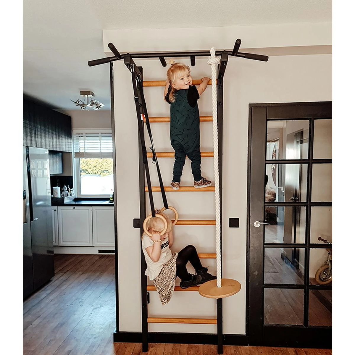 Medinė ir metalinė gimnastikos sienelė BenchK 221B