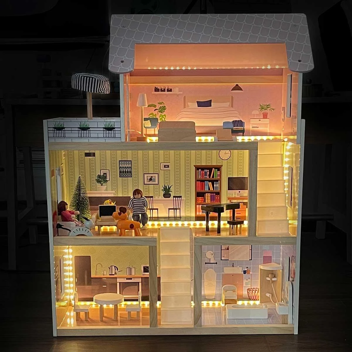 Enero Toys Medinis lėlių namelis su apšvietimu Enero