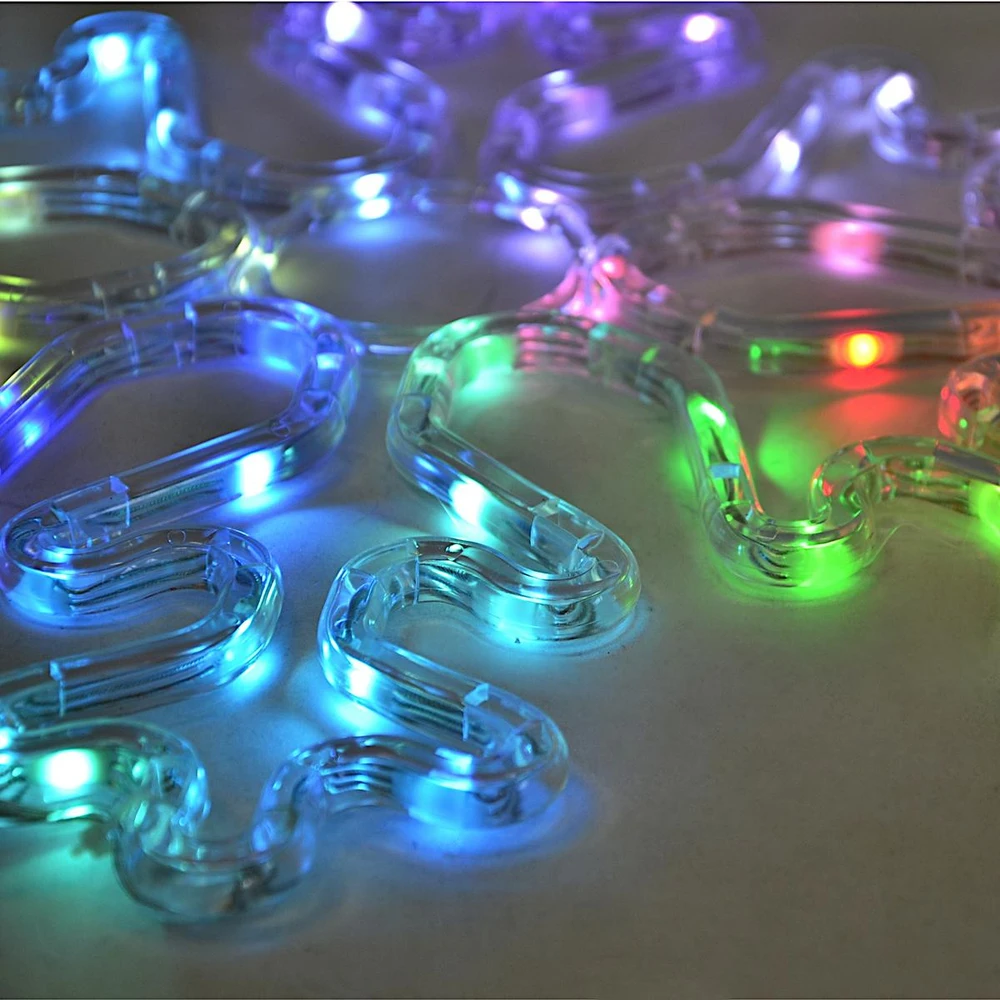 KOOPMAN DEKORACINĖ PAKABINAMA SNIEGUOLĖ 31,5 x 36 CM 60LED RGB SU LAIKMAČIU USB
