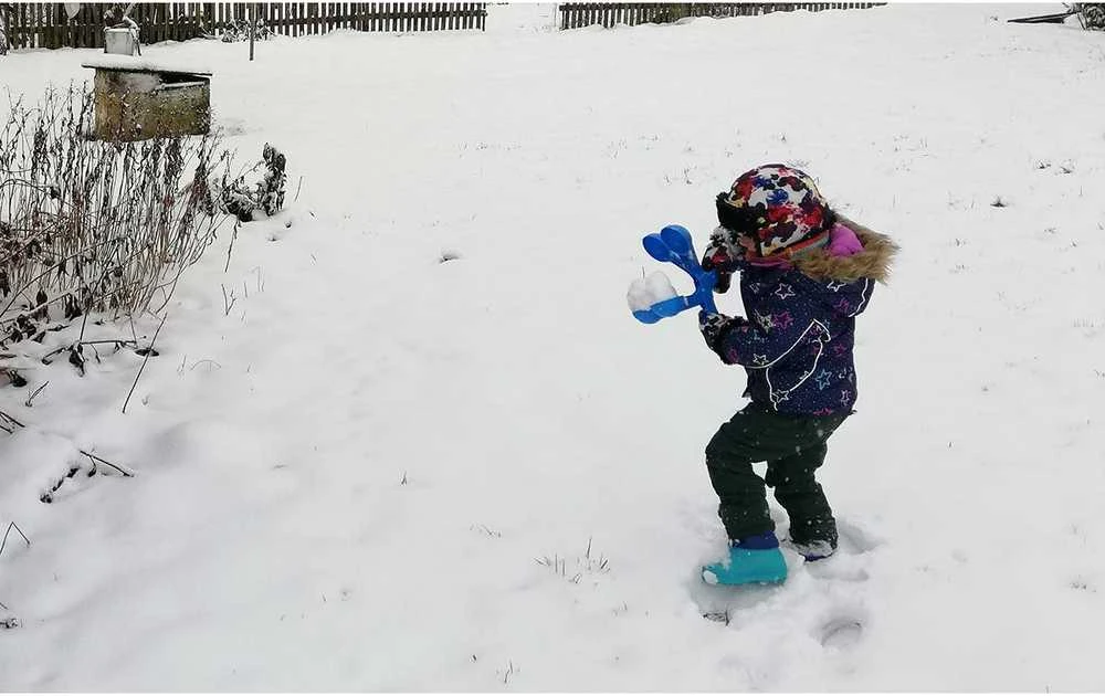 Prosperplast Automat „Snowballee“ sniego gniūžčių mašina, žalia