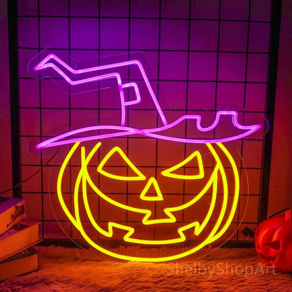 TelForceone Neoninė PLEXI LED PUMPKIN WITCH violetinės spalvos inė oranžinė FPNE17"Forever" šviesiai
