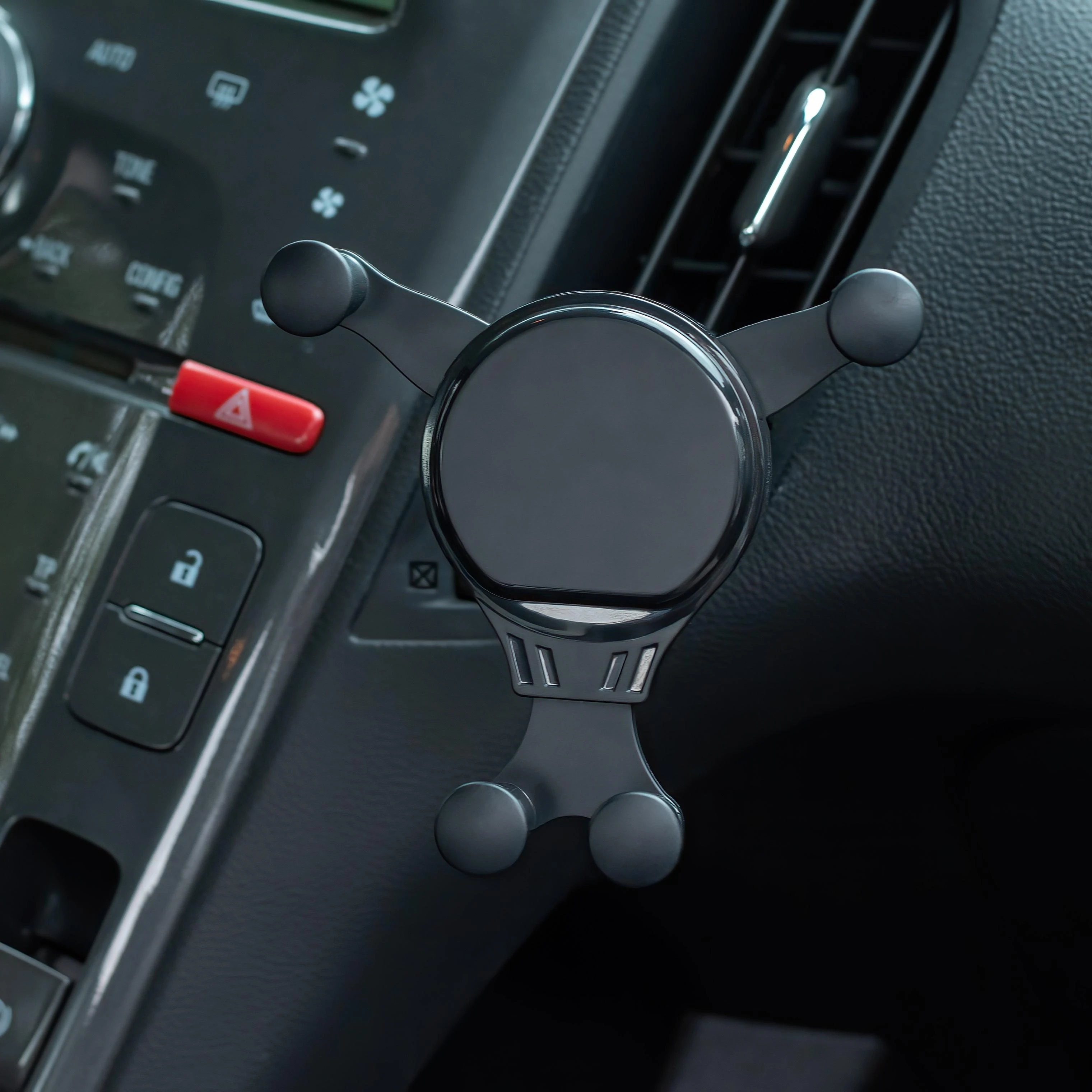 Maxlife automobilinis laikiklis ventiliacijos grotelėms MXCH-06 juodas