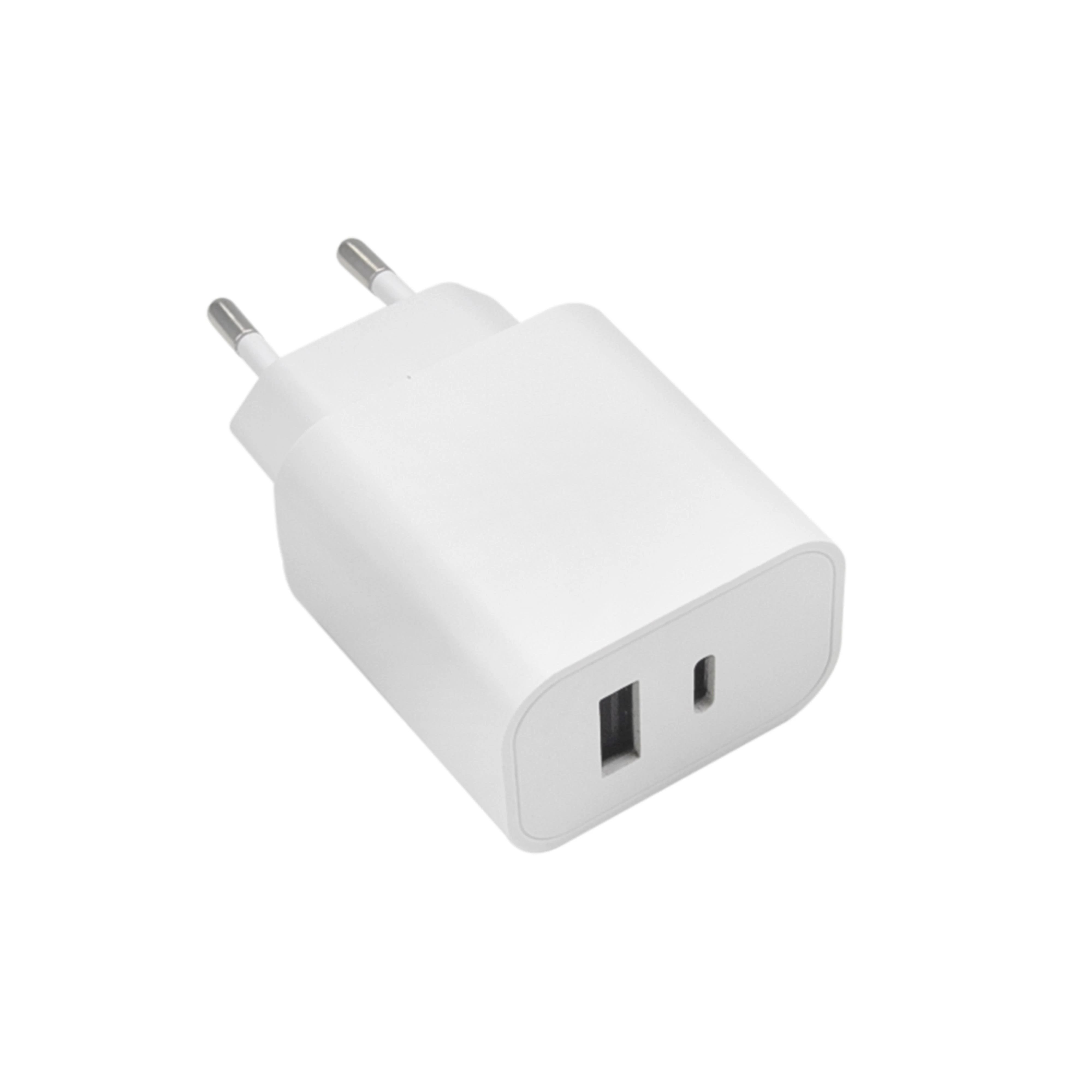 Maxlife MXTC-06 PD QC įkroviklis 1x USB-C 1x USB 20W baltas
