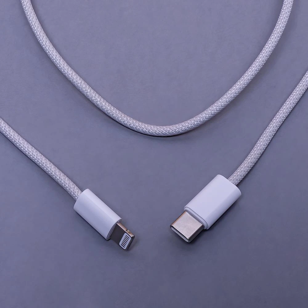 Maxlife MXUC-06 laidas USB-C – Lightning 1,0 m 20W pilkas nailoninis