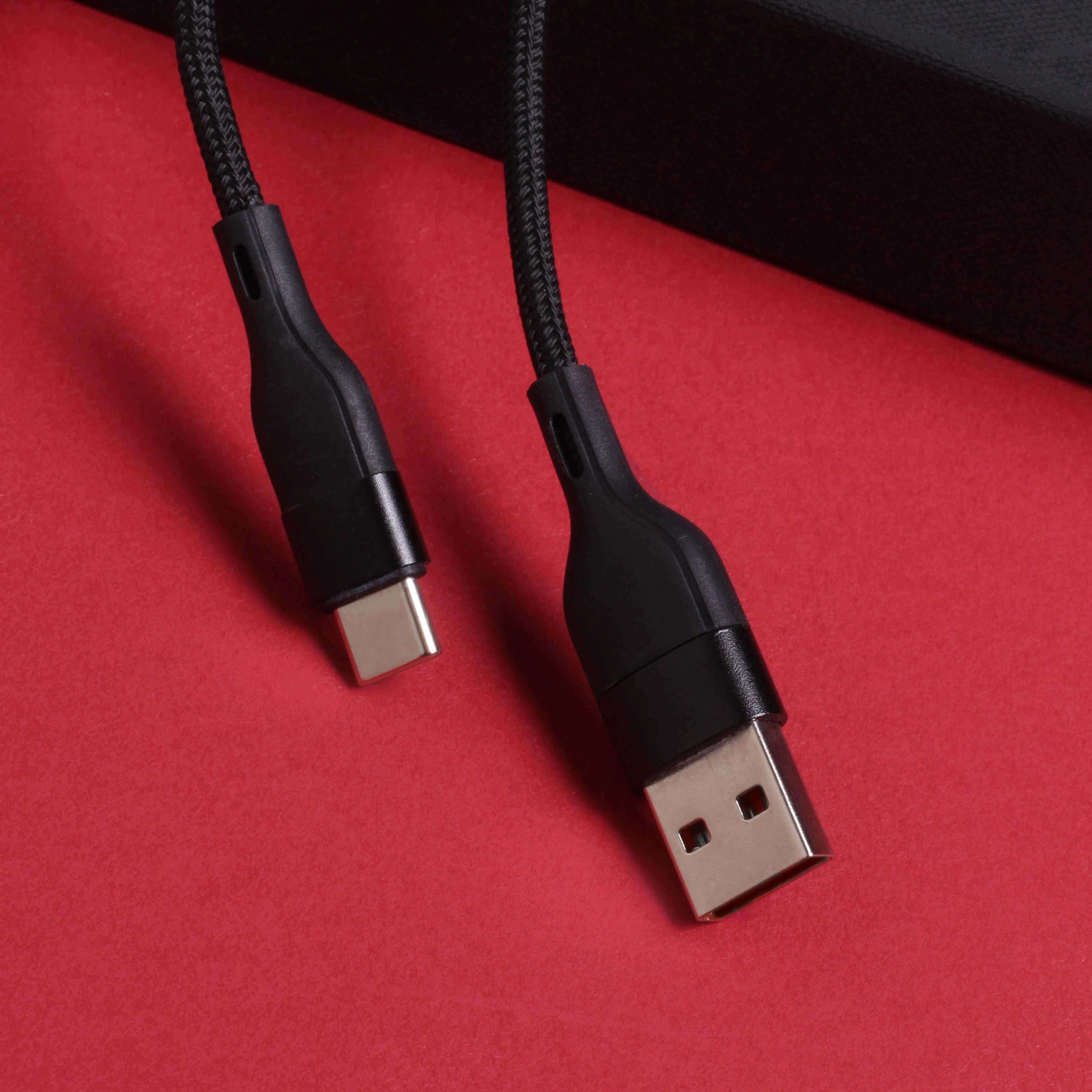 Maxlife MXUC-07 laidas USB – USB-C 1,0 m 3A juodas nailoninis
