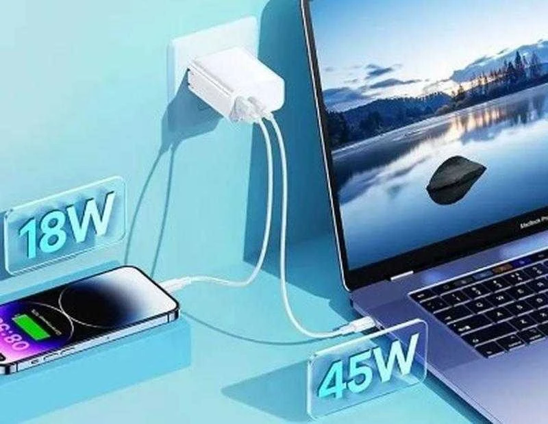 Tinklo įkroviklis 65W USB + USB-C Remax Kiddy Series RP-U125 baltos spalvos