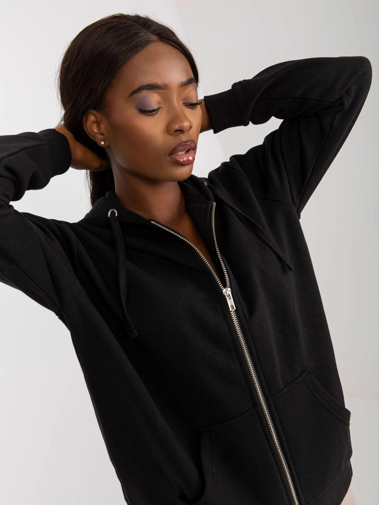 Basic Feel Good Megztinis-B-002.72-juodas