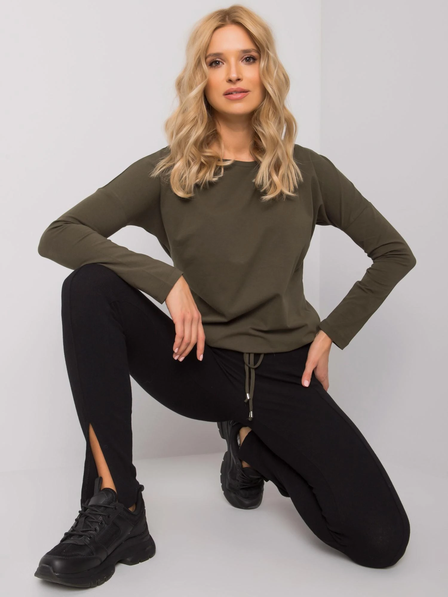 Basic Feel Good Palaidinė-RV-BZ-5122.02P-chaki