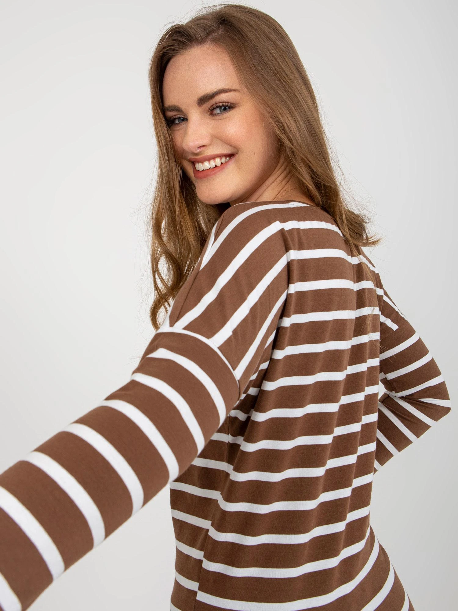 Basic Feel Good Palaidinė-RV-BZ-8566.94-balta-ruda