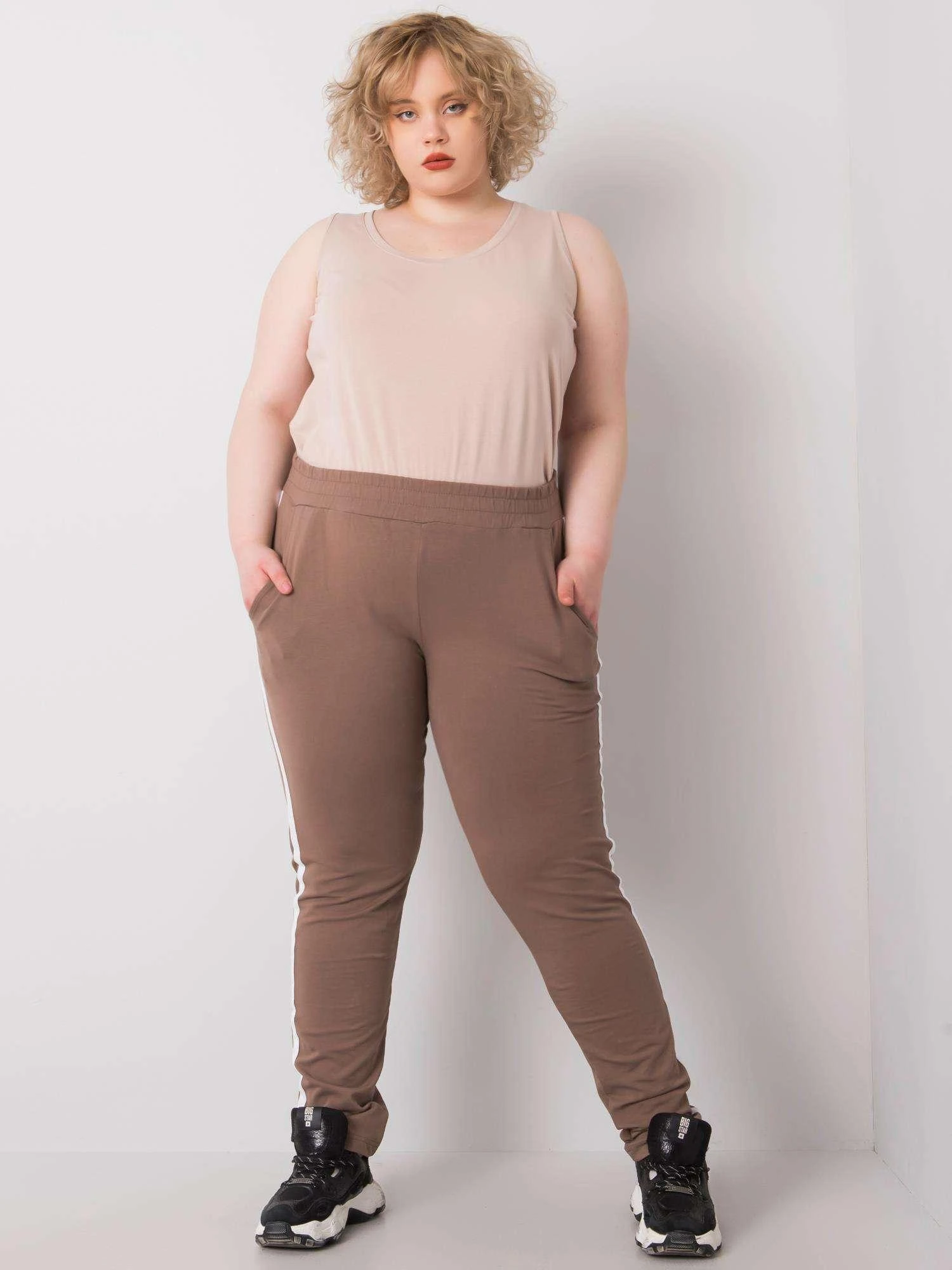 Basic Feel Good Sportinės kelnės-RV-DR-6643.95-rudos