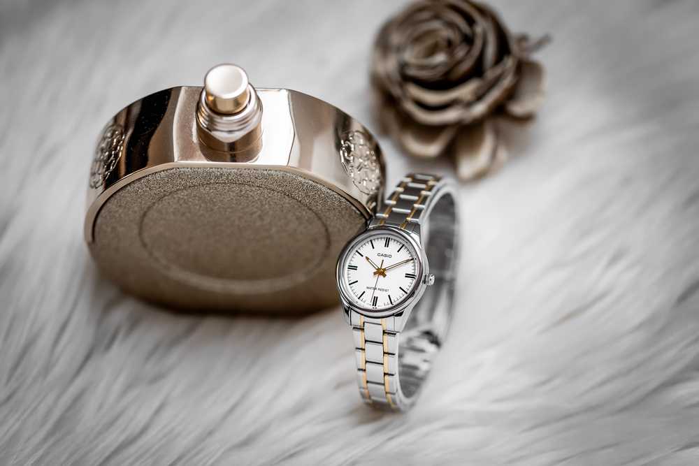 CASIO LTP-V005SG-7A moteriškas laikrodis (zd586i) + dėžutė