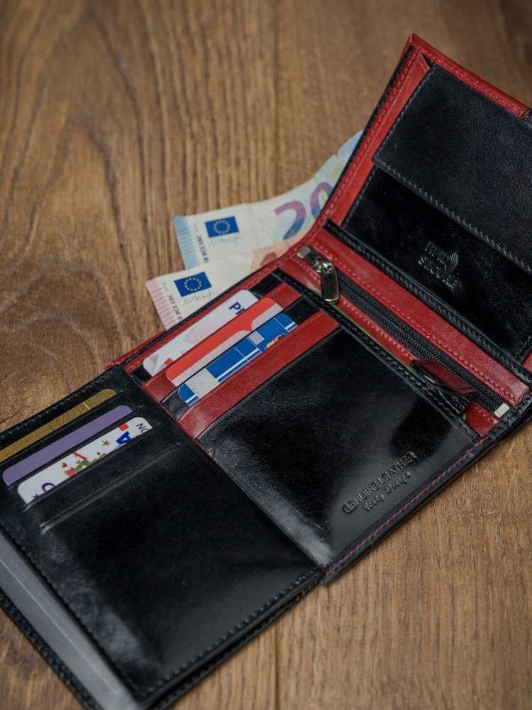 Dviejų spalvų vyriška piniginė iš natūralios odos, be RFID užsegimo. Rovicky