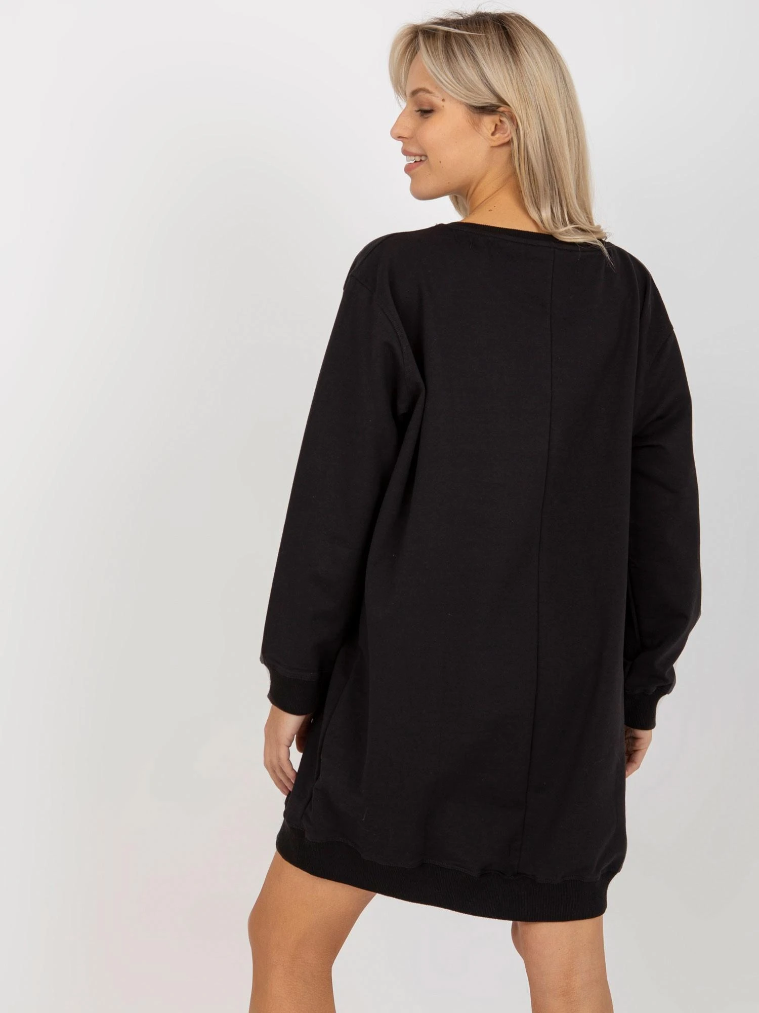 Vikki Megztinis-VI-BL-3192.23P-juodas