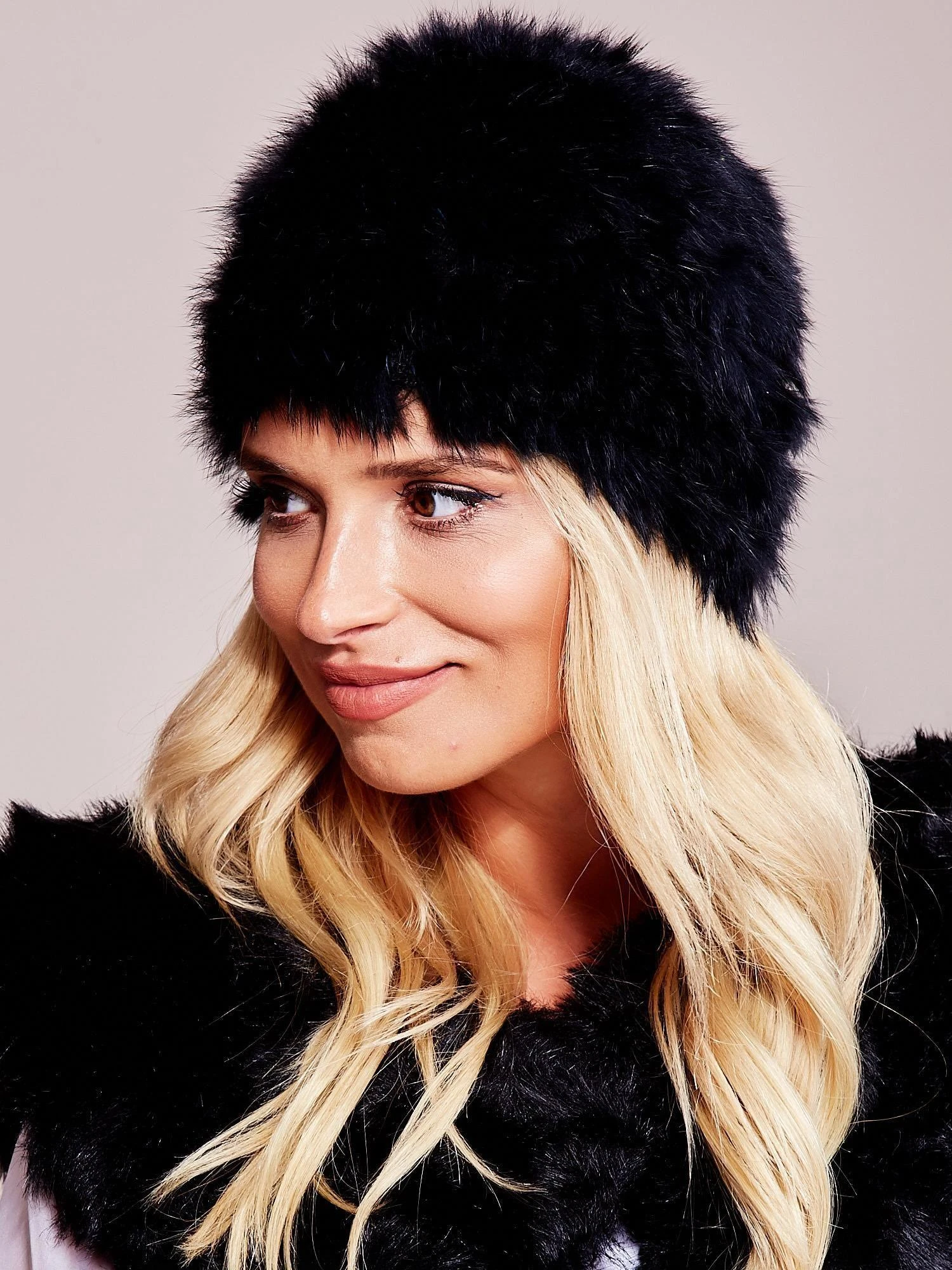 Wool Fashion Italia Cap-AT-CZ-16801.38-juodas