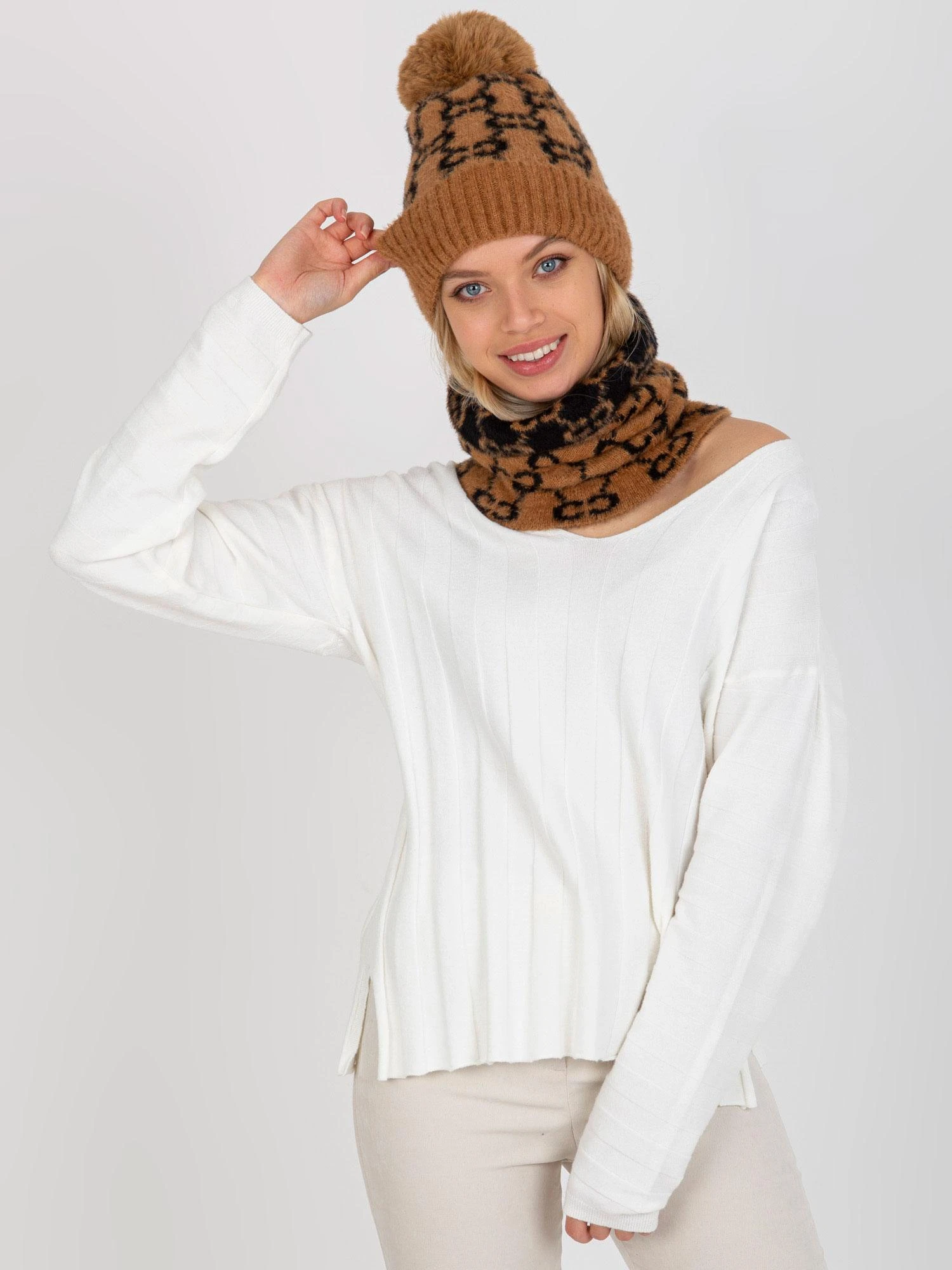 Kepurė Factory Price Cap-AT-CZ-CM-319.41P-kupranugaris