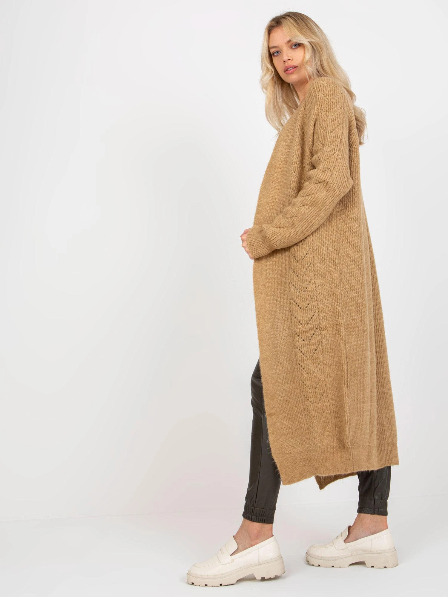 Factory Price Kardiganas moterims-VI-SW-21TU750.31X-camel