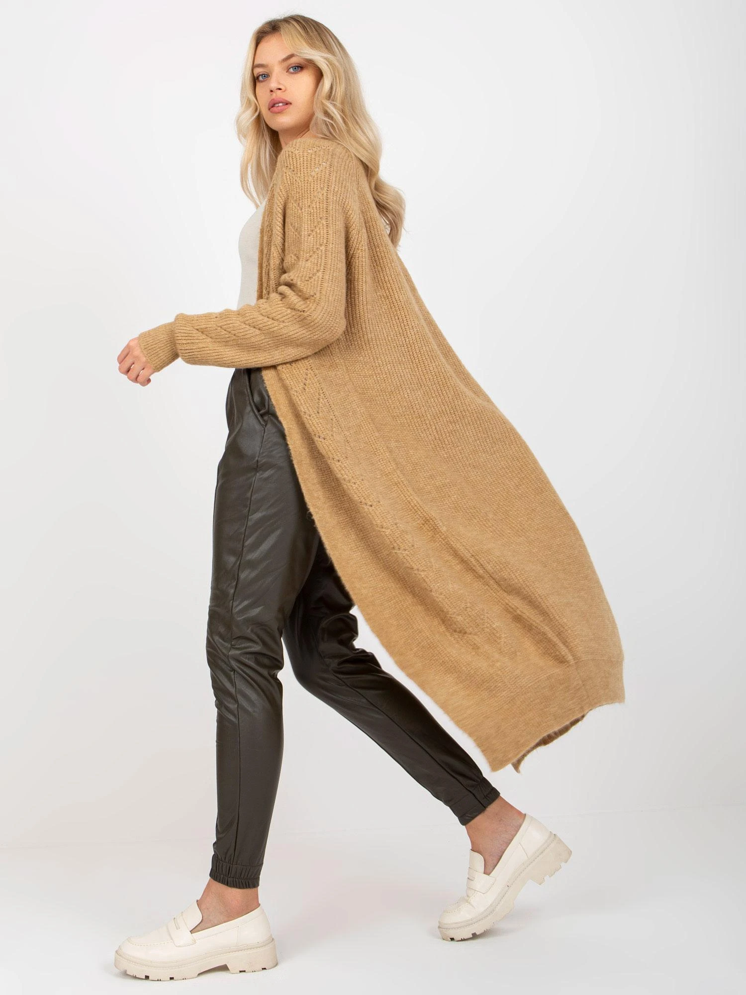 Factory Price Kardiganas moterims-VI-SW-21TU750.31X-camel