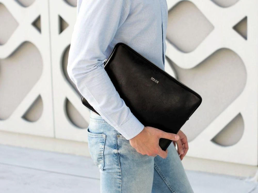 Solier Accessories DĖKLAS KOMPIUTERIUI 13' SOLIER SA23 - Juodas