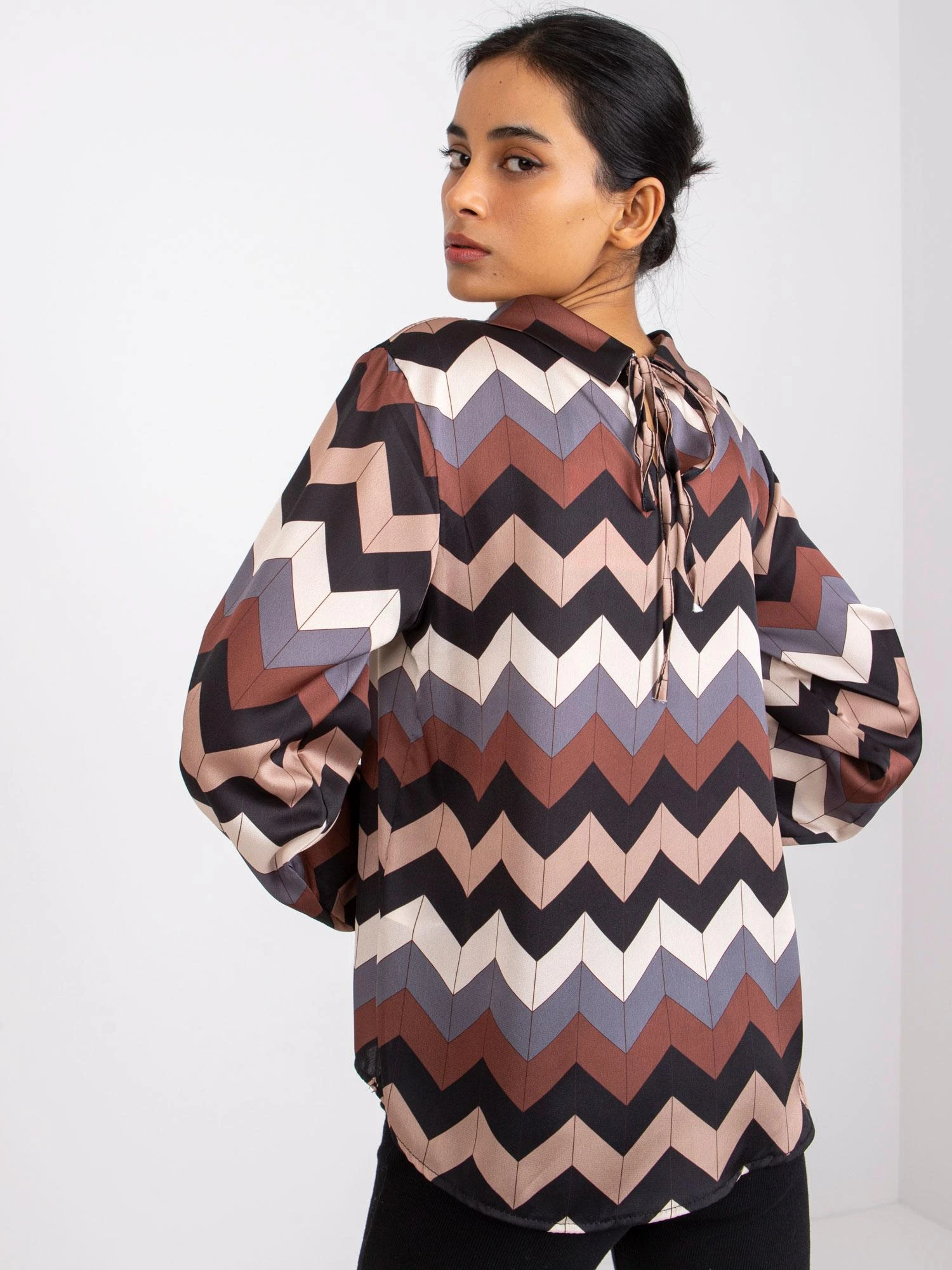 Italy Moda Palaidinė-DHJ-BZ-12311.49P-juoda-smėlio spalvos