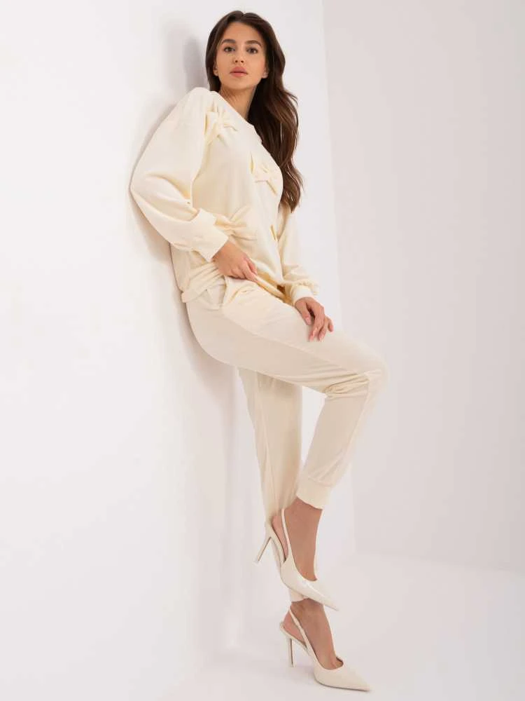 Veliūrinis kostiumas moterims ITALY MODA DHJ-KMPL-8850.68