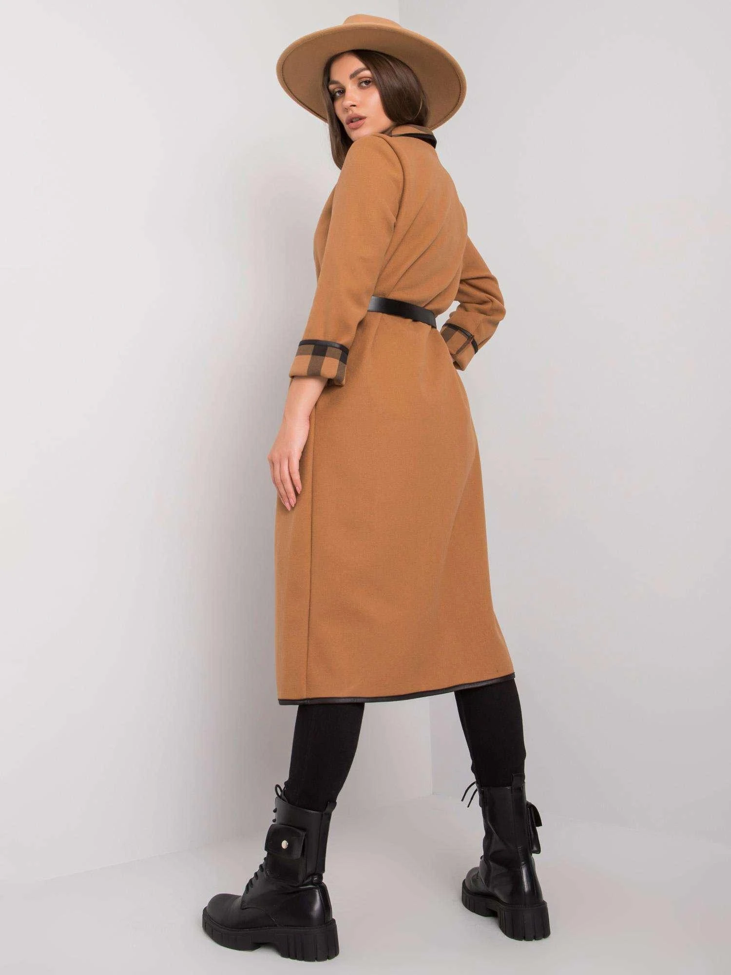 Italy Moda Paltas moterims