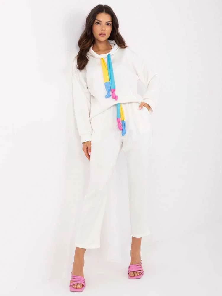 Laisvalaikio kostiumėlis moterims ITALY MODA DHJ-KMPL-20335.44