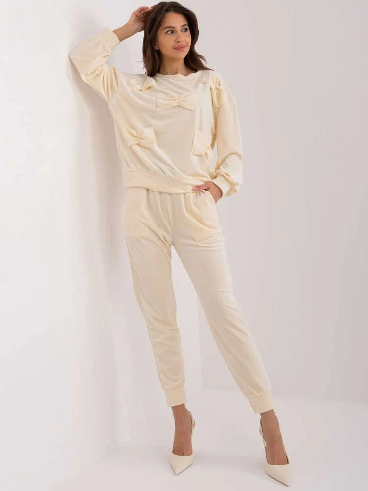 Veliūrinis kostiumas moterims ITALY MODA DHJ-KMPL-8850.68