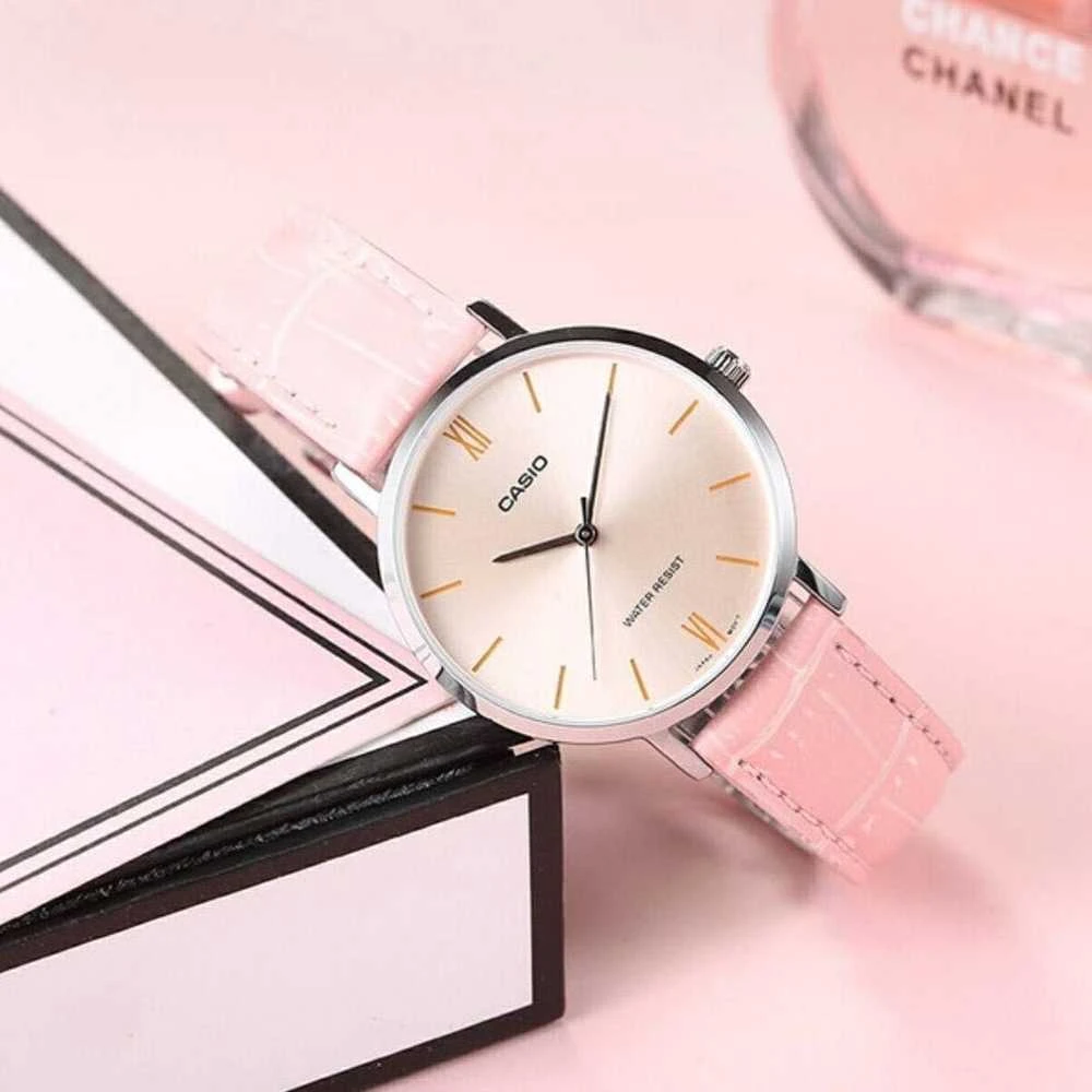 Casio LTP-VT01L-4B moteriškas laikrodis + dėžutė