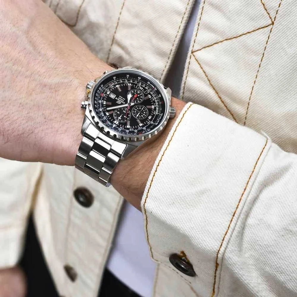 Laikrodis Casio EF-527D-1AVEF - Sukurtas aviatoriams