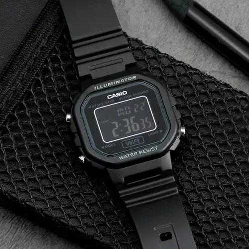 Vaikinas laikrodis CASIO LA-20WH-1BDF + dėžutė