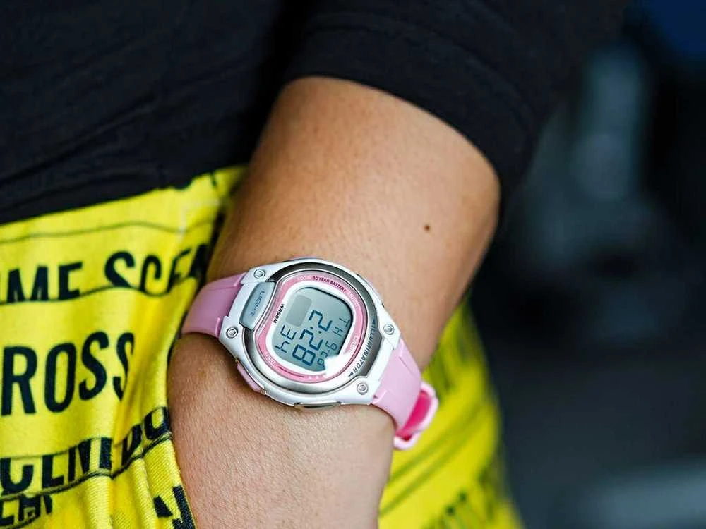 Laikrodis CASIO LW-203-4AVEF