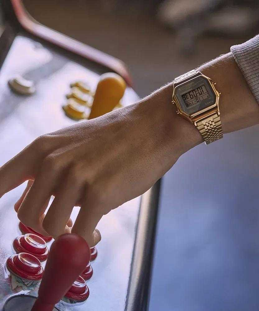 Laikrodis moterims TIMEX TW2U93500 (zt608a) + dėžutė