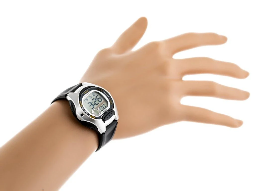 Casio LW-200-1AVEF rankinis laikrodis Elektroninis Lizdinė Juoda, Sidabras
