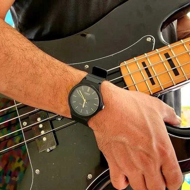 Casio MW-240-1E2VEF