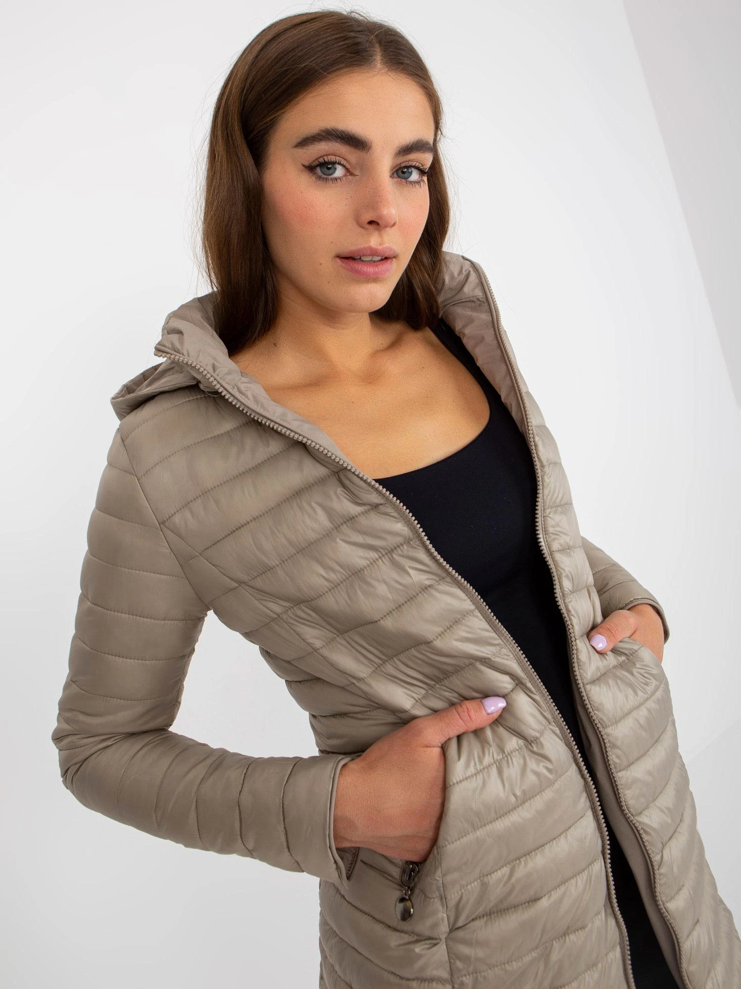 Minority Striukė moterims-NM-KR-P22-6206-62.70P-ciemny bezowy