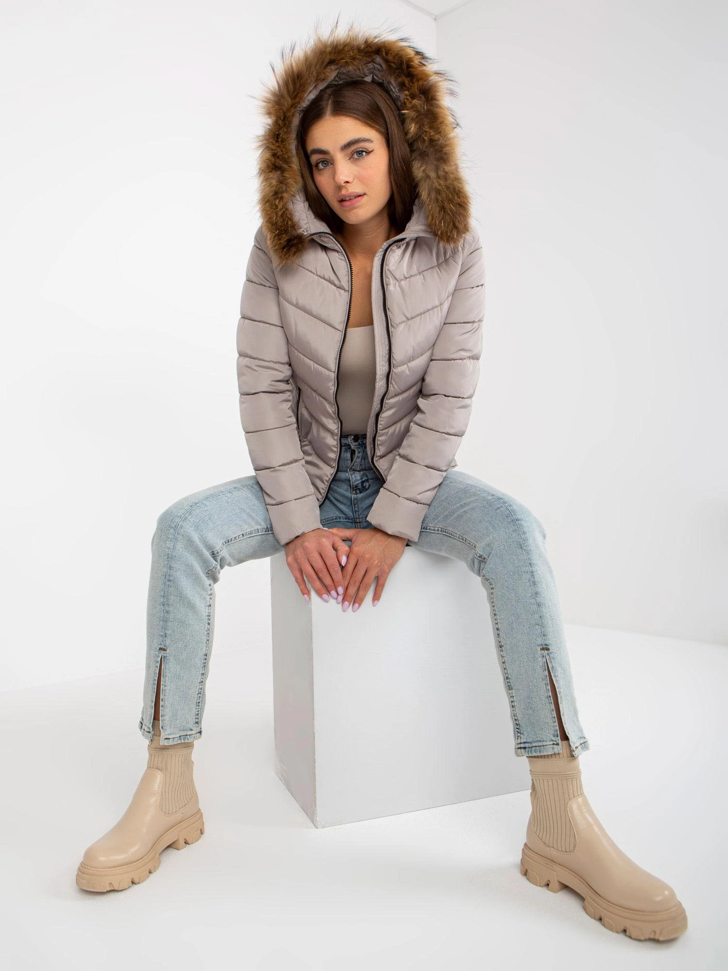 Minority Striukė moterims-NM-KR-P22-6627.03P-ciemny bezowy