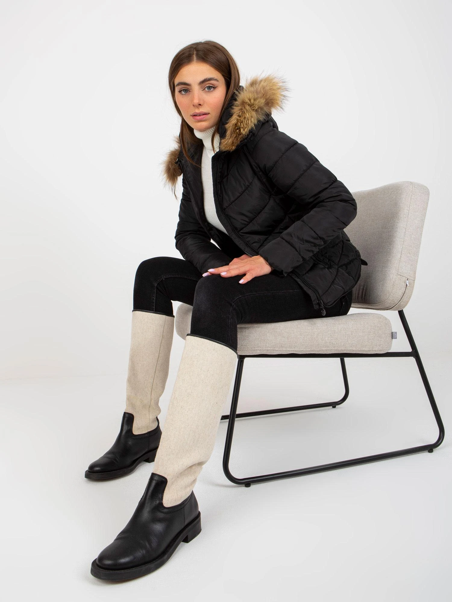 Minority Striukė moterims-NM-KR-P22-6627.13P- juoda
