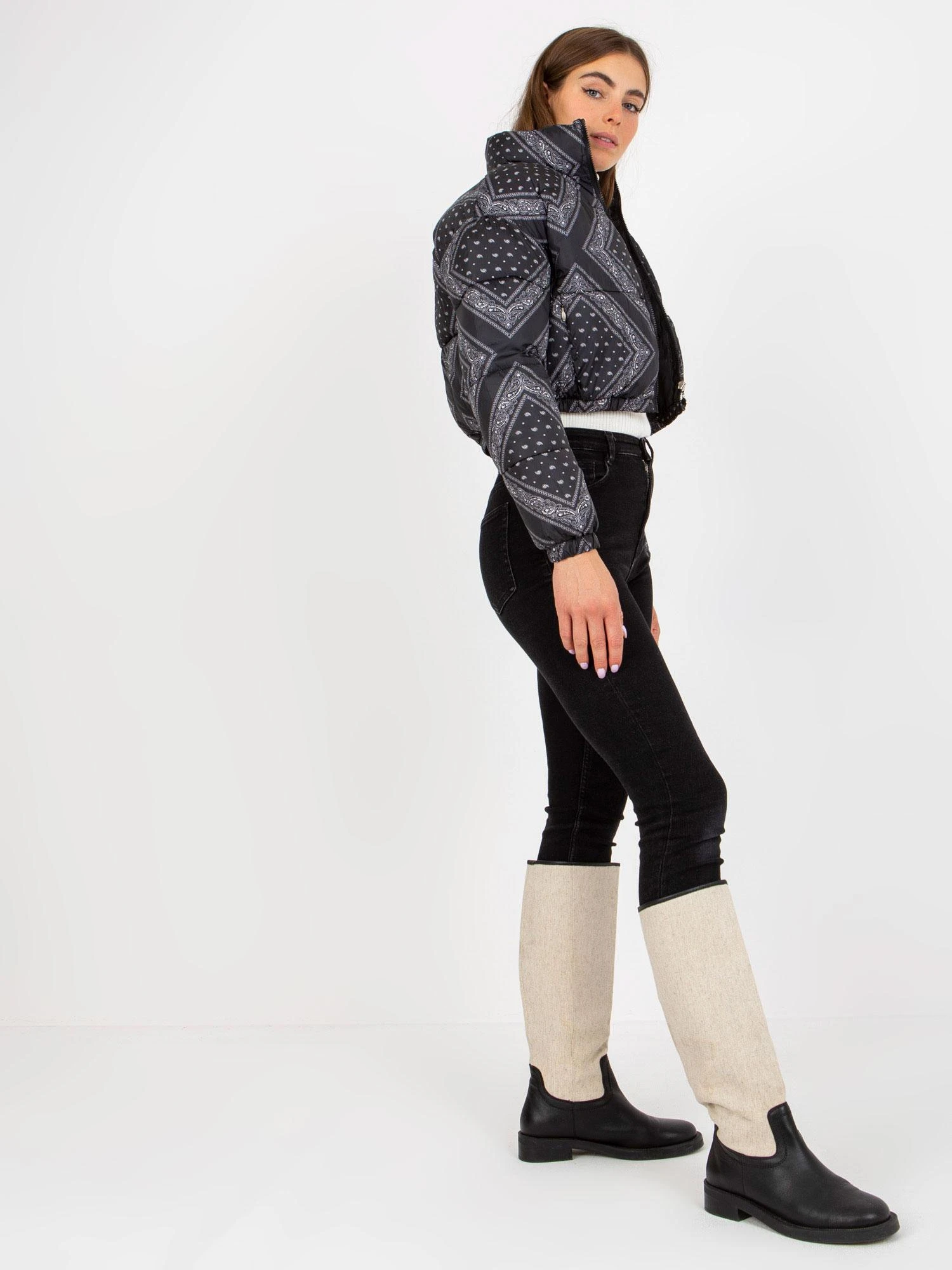 Minority Striukė moterims-NM-KR-P22-6631.98P- juoda