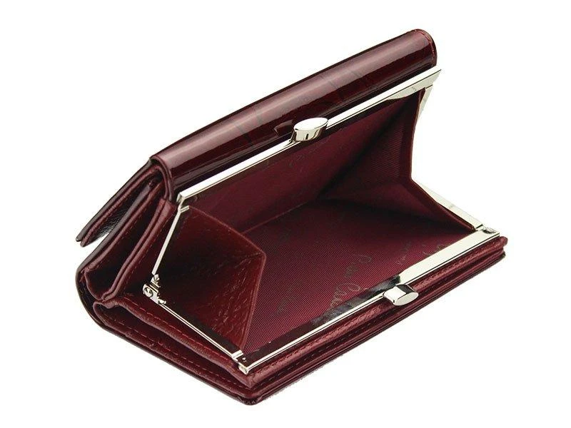 Moteriška piniginė Pierre Cardin 02 LEAF 108